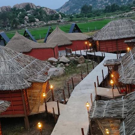 Golden Chariot Resort Hampi Exterior foto