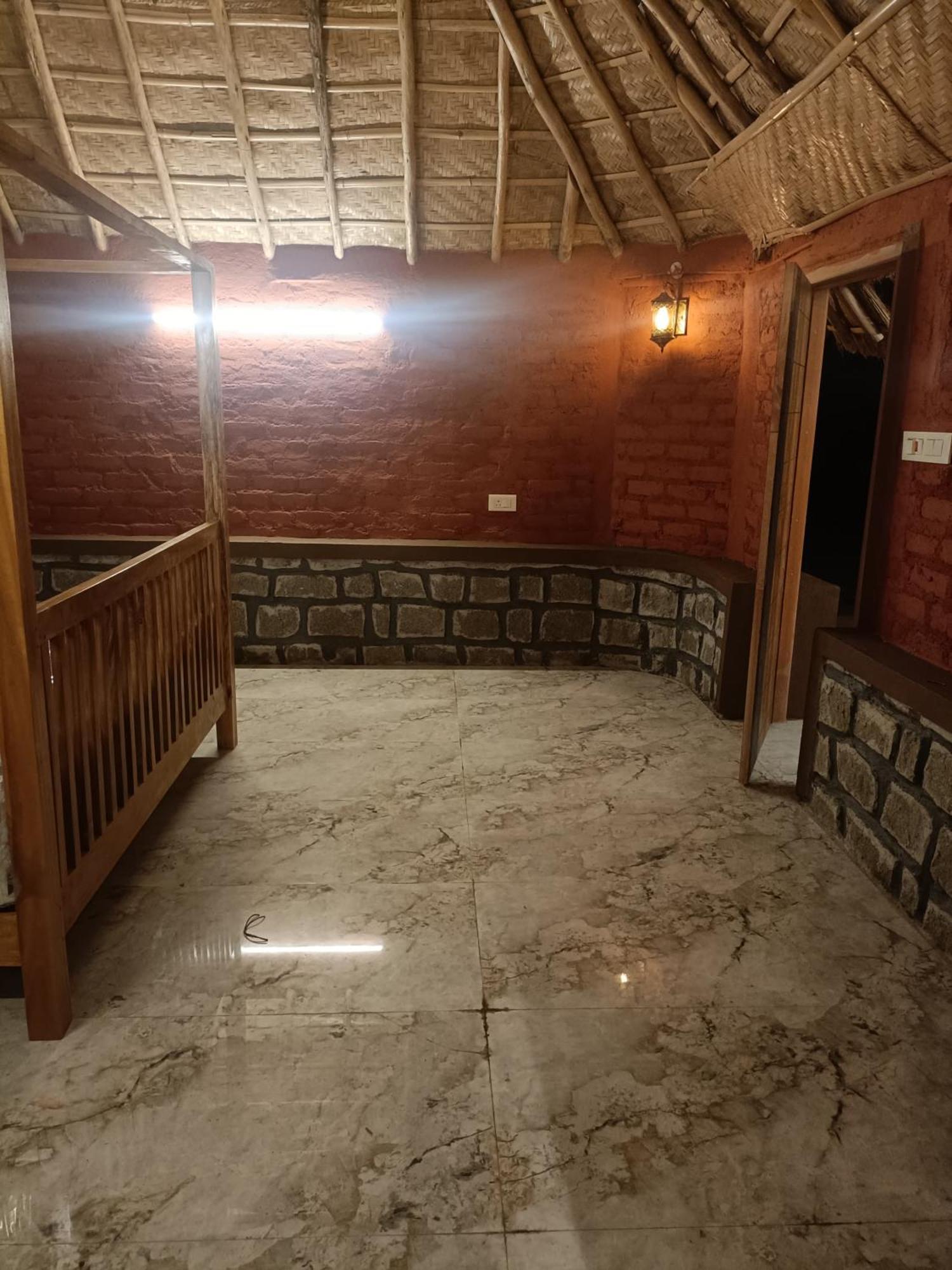 Golden Chariot Resort Hampi Exterior foto